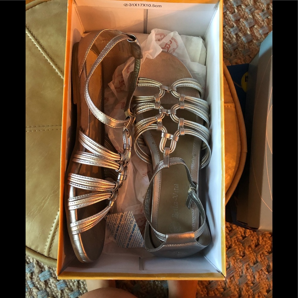 Bella-Vita sandals